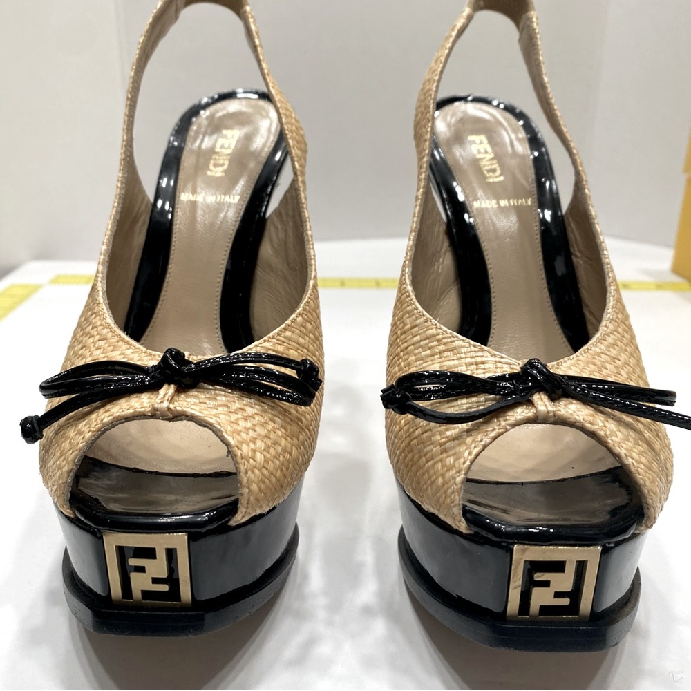FENDI authentic platform rafia and black patent high heel sling back 37.5